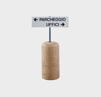 Plinto pali illuminazione