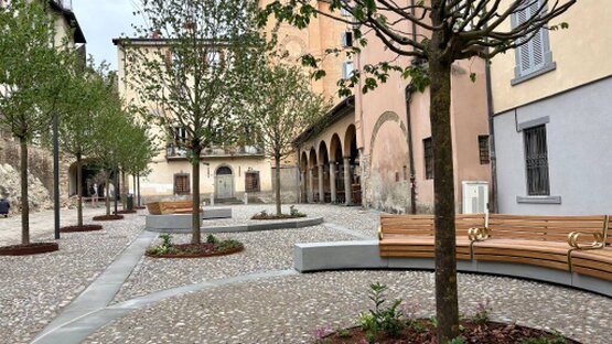 Bergamo Piazza Angelini #3