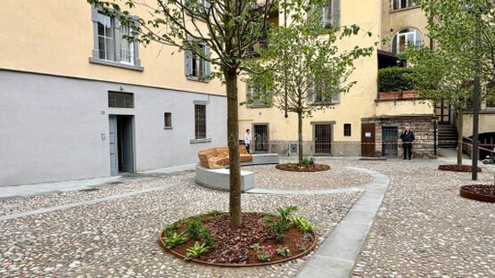 Bergamo Piazza Angelini #5